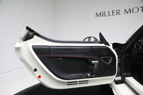Used 2015 Alfa Romeo 4C for sale Sold at Maserati of Greenwich in Greenwich CT 06830 19