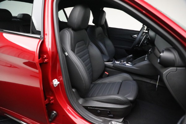 New 2024 Alfa Romeo Giulia Quadrifoglio for sale Sold at Maserati of Greenwich in Greenwich CT 06830 23