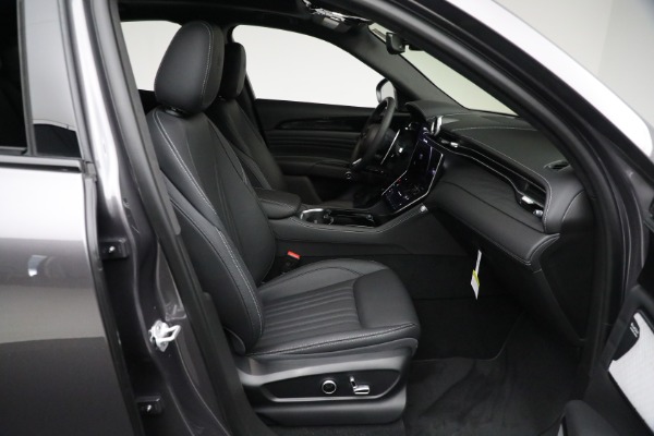 New 2024 Maserati Grecale GT for sale Sold at Maserati of Greenwich in Greenwich CT 06830 27