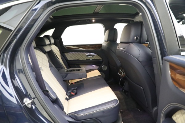 Used 2021 Bentley Bentayga V8 for sale Sold at Maserati of Greenwich in Greenwich CT 06830 23