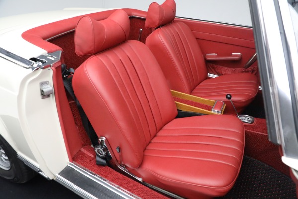 Used 1970 Mercedes-Benz 280 SL for sale Sold at Maserati of Greenwich in Greenwich CT 06830 25