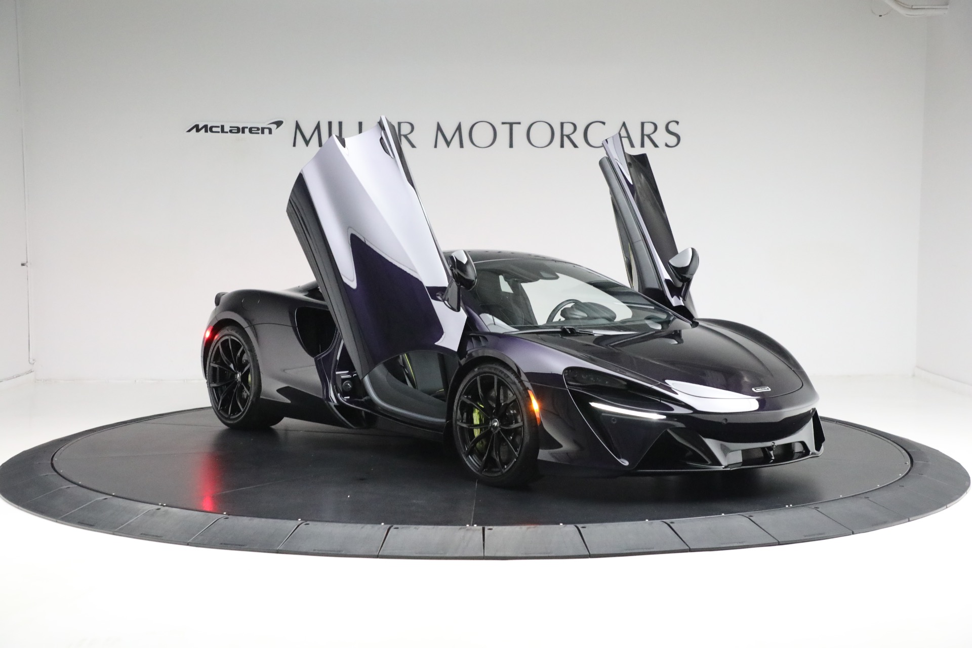 New 2023 McLaren Artura TechLux For Sale (Special Pricing