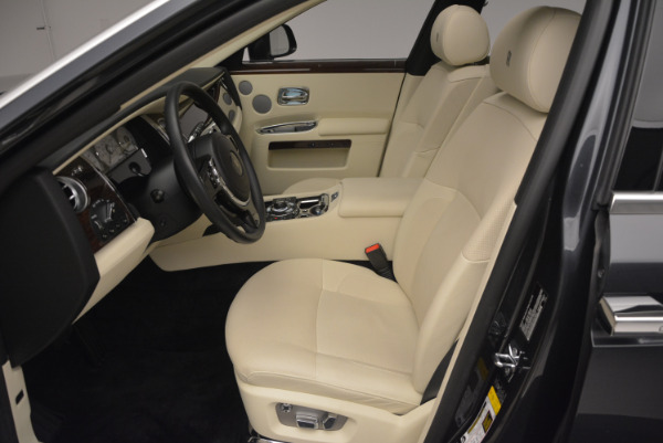 Used 2013 Rolls-Royce Ghost for sale Sold at Maserati of Greenwich in Greenwich CT 06830 24