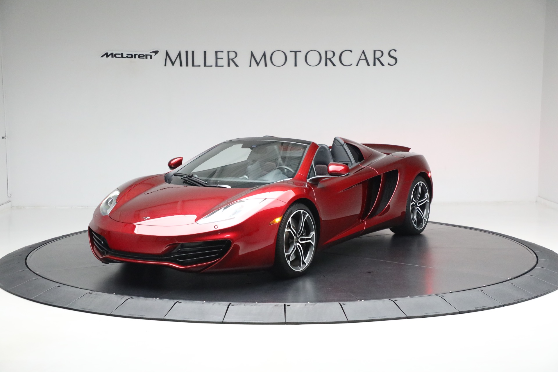 Used 2013 McLaren MP4-12C Spider for sale Sold at Maserati of Greenwich in Greenwich CT 06830 1