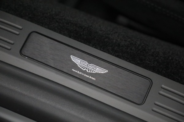 New 2025 Aston Martin Vantage for sale $242,100 at Maserati of Greenwich in Greenwich CT 06830 17