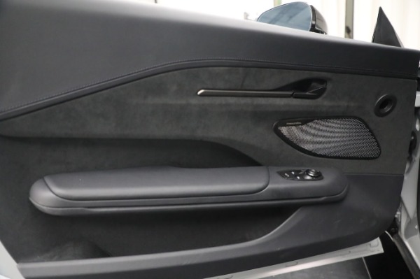 New 2025 Aston Martin Vantage for sale $242,100 at Maserati of Greenwich in Greenwich CT 06830 18