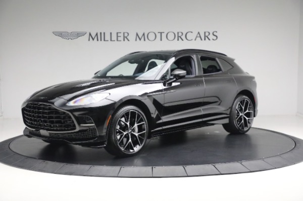 2025 Aston Martin DBX