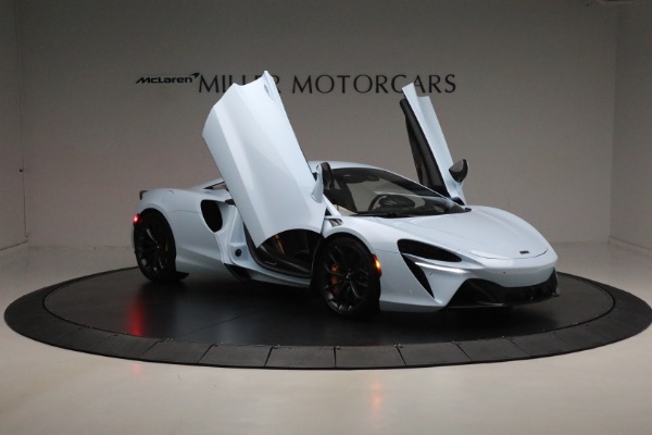Used 2023 McLaren Artura Vision for sale Sold at Maserati of Greenwich in Greenwich CT 06830 20