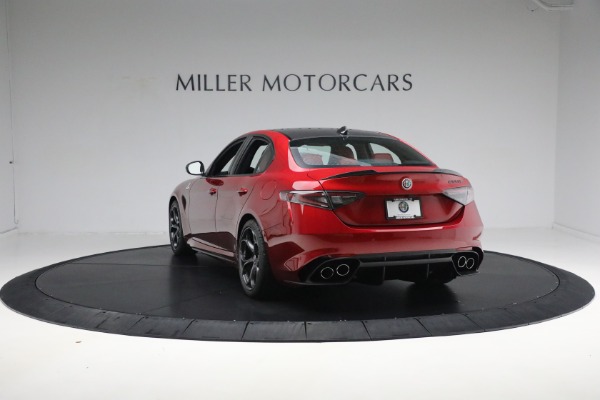 Used 2024 Alfa Romeo Giulia Quadrifoglio Carbon for sale $78,900 at Maserati of Greenwich in Greenwich CT 06830 11