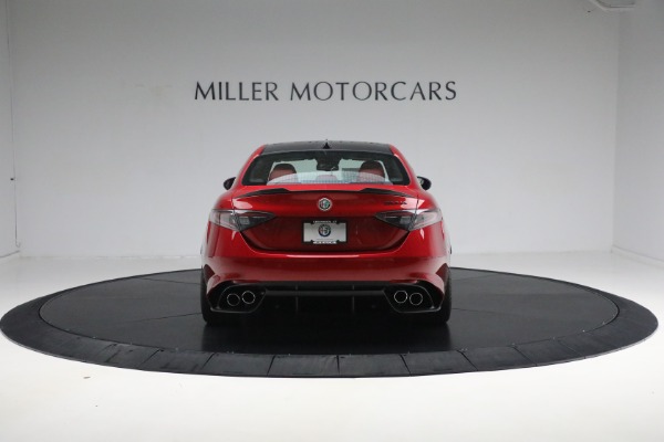 Used 2024 Alfa Romeo Giulia Quadrifoglio Carbon for sale $78,900 at Maserati of Greenwich in Greenwich CT 06830 12