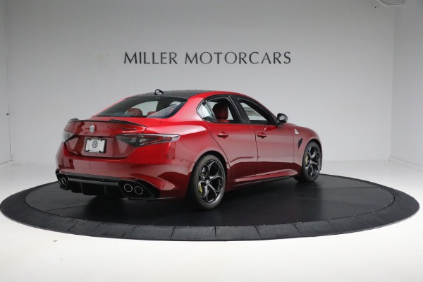 Used 2024 Alfa Romeo Giulia Quadrifoglio Carbon for sale $78,900 at Maserati of Greenwich in Greenwich CT 06830 14