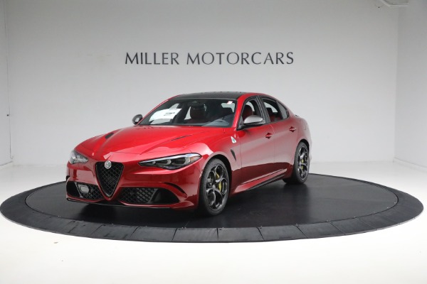 Used 2024 Alfa Romeo Giulia Quadrifoglio Carbon for sale $78,900 at Maserati of Greenwich in Greenwich CT 06830 3