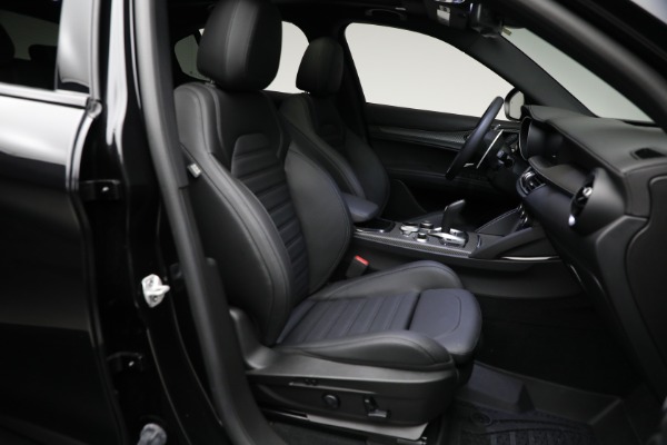 Used 2024 Alfa Romeo Stelvio Quadrifoglio for sale $76,900 at Maserati of Greenwich in Greenwich CT 06830 11