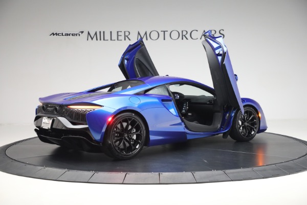 New 2025 McLaren Artura for sale Sold at Maserati of Greenwich in Greenwich CT 06830 15