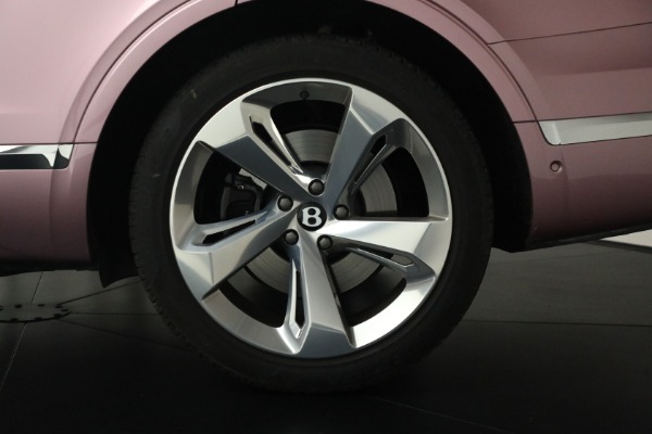 Used 2019 Bentley Bentayga V8 for sale Sold at Maserati of Greenwich in Greenwich CT 06830 18