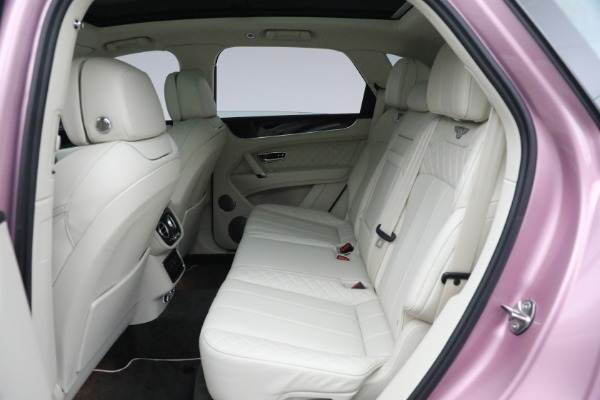 Used 2019 Bentley Bentayga V8 for sale Sold at Maserati of Greenwich in Greenwich CT 06830 24