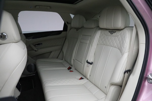 Used 2019 Bentley Bentayga V8 for sale Sold at Maserati of Greenwich in Greenwich CT 06830 25