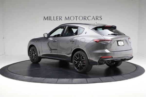 New 2024 Maserati Levante Modena Ultima for sale $104,537 at Maserati of Greenwich in Greenwich CT 06830 9