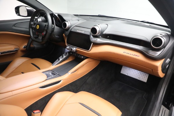 Used 2017 Ferrari GTC4Lusso for sale Sold at Maserati of Greenwich in Greenwich CT 06830 17