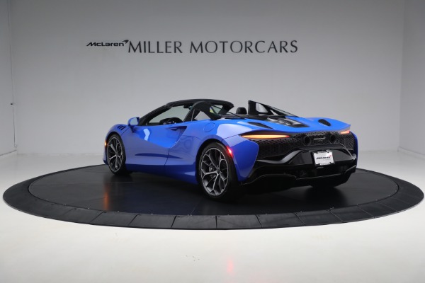 New 2025 McLaren Artura Spider Performance for sale $329,718 at Maserati of Greenwich in Greenwich CT 06830 5