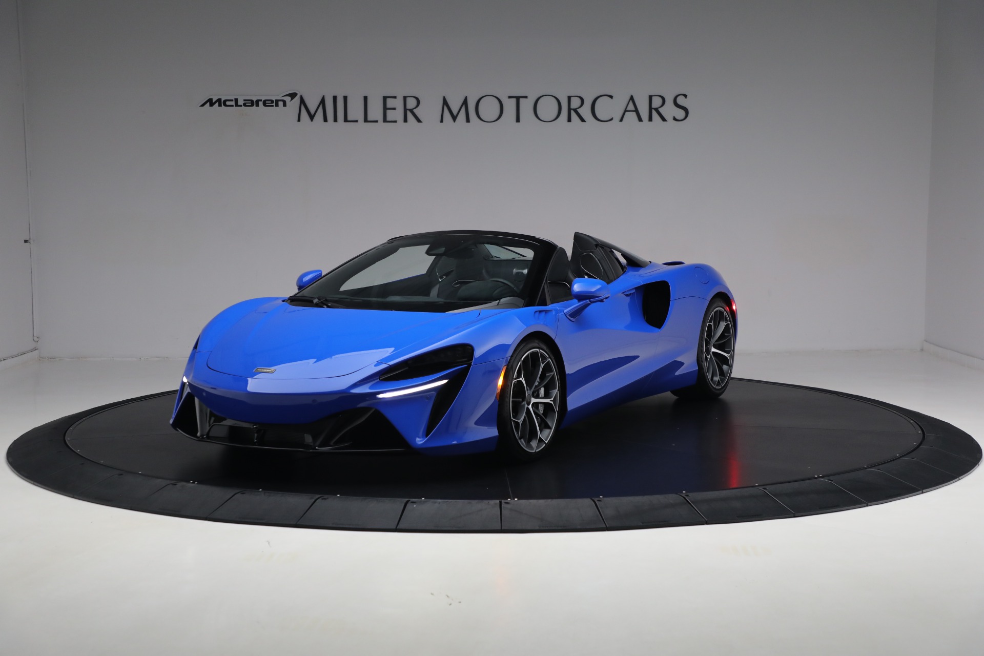 New 2025 McLaren Artura Spider Performance for sale $329,718 at Maserati of Greenwich in Greenwich CT 06830 1