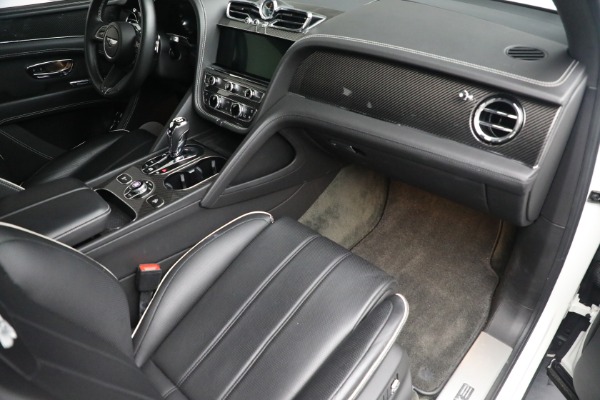 Used 2021 Bentley Bentayga V8 for sale $129,900 at Maserati of Greenwich in Greenwich CT 06830 21
