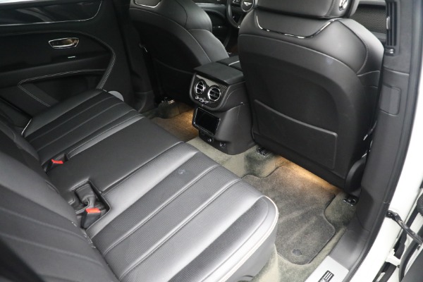 Used 2021 Bentley Bentayga V8 for sale $129,900 at Maserati of Greenwich in Greenwich CT 06830 24