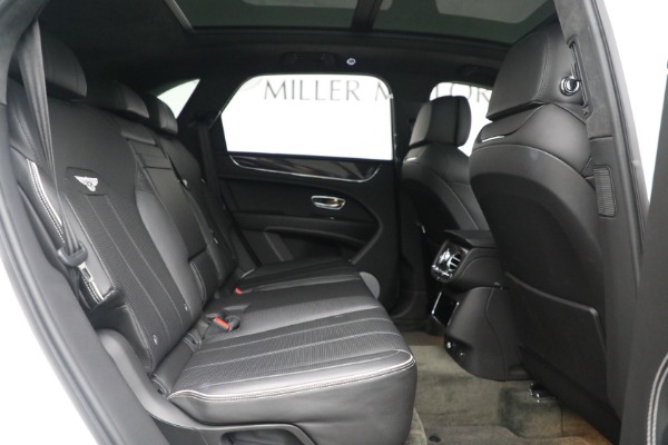 Used 2021 Bentley Bentayga V8 for sale $129,900 at Maserati of Greenwich in Greenwich CT 06830 25