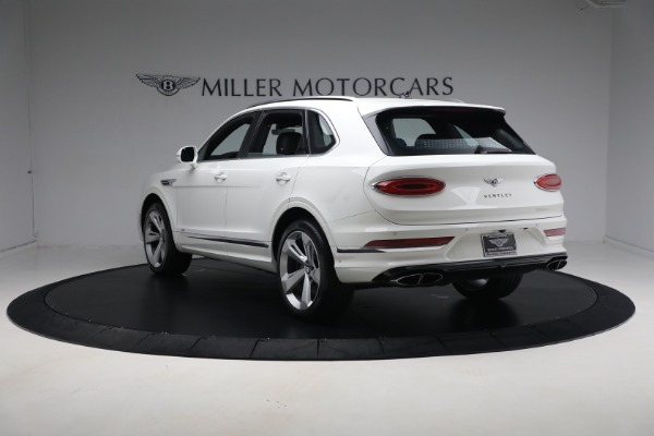 Used 2021 Bentley Bentayga V8 for sale $129,900 at Maserati of Greenwich in Greenwich CT 06830 4