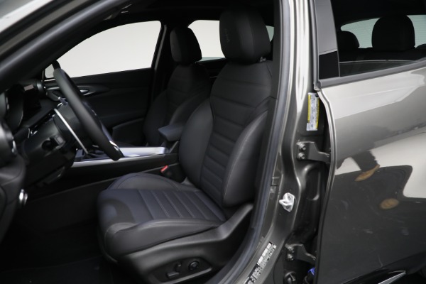 New 2024 Alfa Romeo Tonale Ti for sale Sold at Maserati of Greenwich in Greenwich CT 06830 13