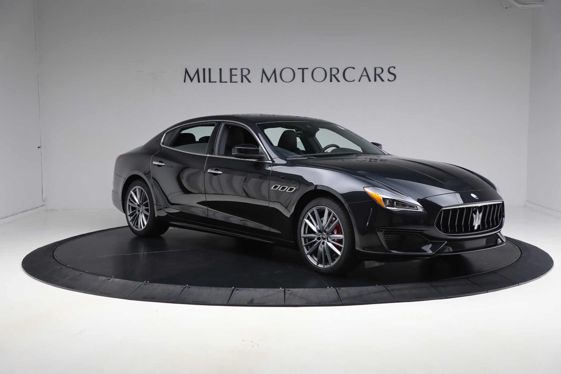 Terrific Maserati Quattroporte Modena Q4 Pictures