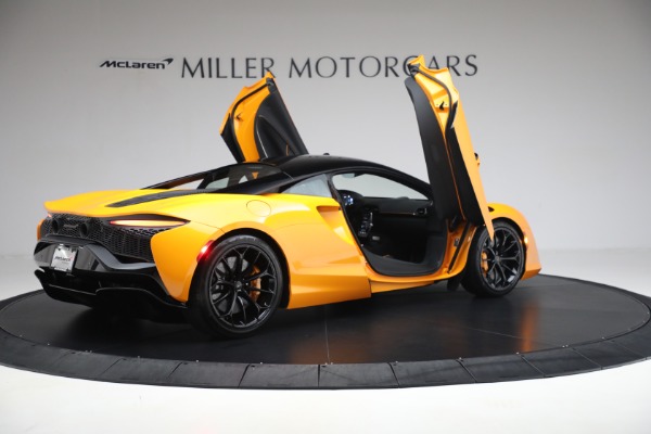 New 2025 McLaren Artura TechLux for sale Sold at Maserati of Greenwich in Greenwich CT 06830 15