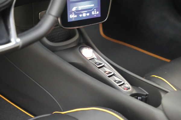 New 2025 McLaren Artura TechLux for sale Sold at Maserati of Greenwich in Greenwich CT 06830 25
