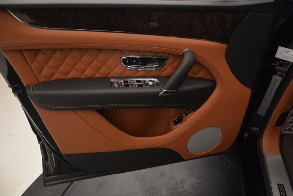 New 2017 Bentley Bentayga for sale Sold at Maserati of Greenwich in Greenwich CT 06830 24