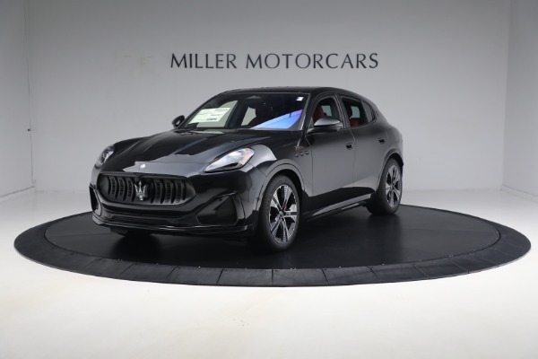 New 2025 Maserati Grecale Folgore for sale $99,900 at Maserati of Greenwich in Greenwich CT 06830 2