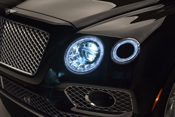 Used 2017 Bentley Bentayga for sale Sold at Maserati of Greenwich in Greenwich CT 06830 19