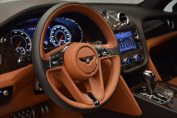 Used 2017 Bentley Bentayga for sale Sold at Maserati of Greenwich in Greenwich CT 06830 26