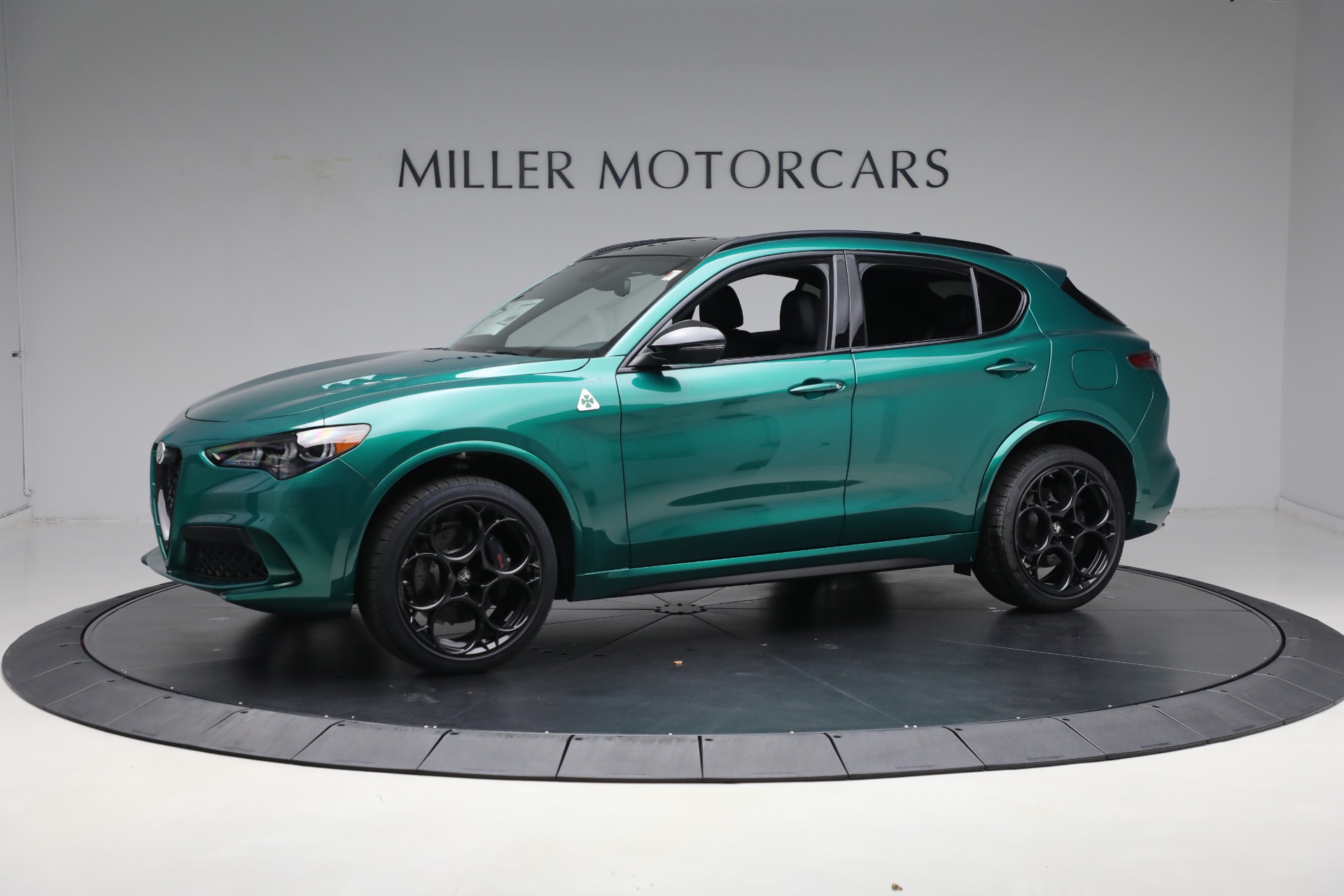 New 2024 Alfa Romeo Stelvio Quadrifoglio for sale $85,360 at Maserati of Greenwich in Greenwich CT 06830 1