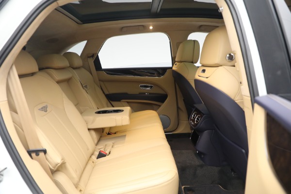New 2024 Bentley Bentayga Hybrid for sale Sold at Maserati of Greenwich in Greenwich CT 06830 23