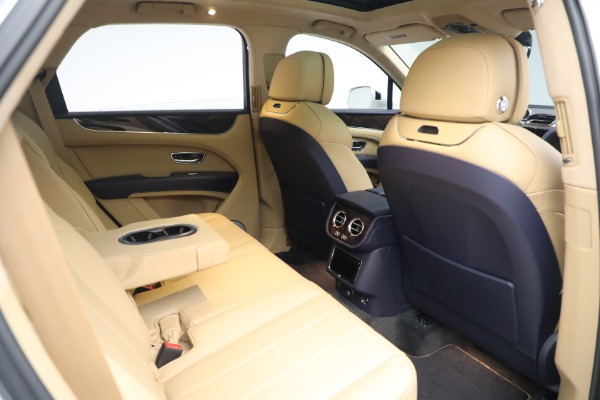 New 2024 Bentley Bentayga Hybrid for sale Sold at Maserati of Greenwich in Greenwich CT 06830 24