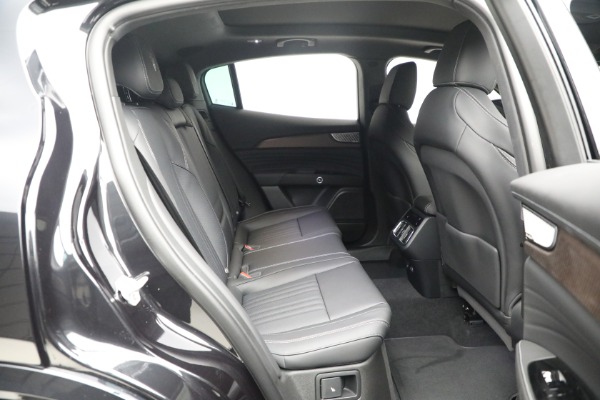 New 2025 Maserati Grecale Folgore for sale $102,900 at Maserati of Greenwich in Greenwich CT 06830 18