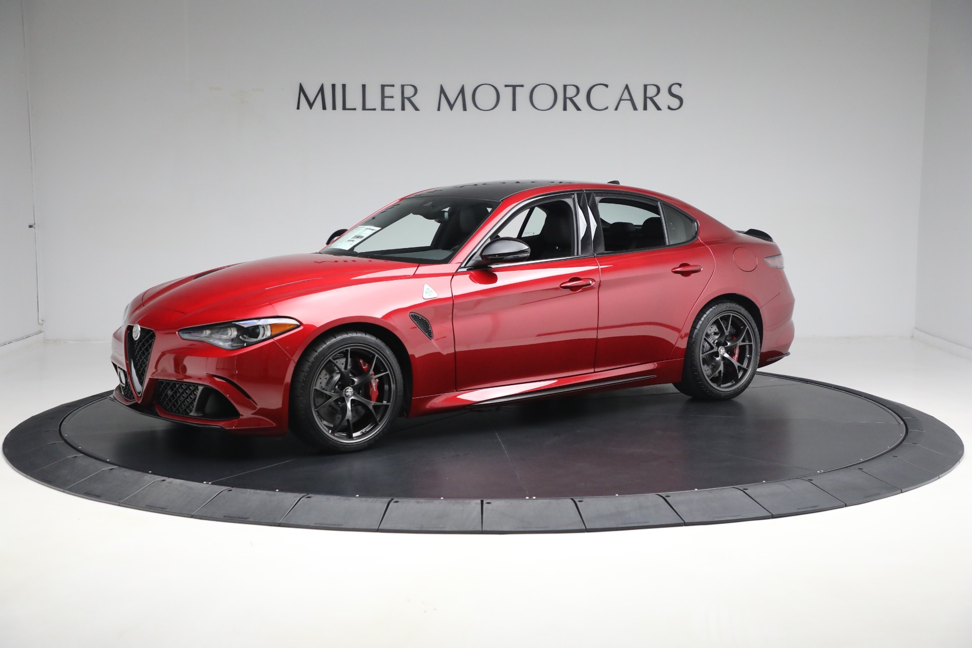 New 2024 Alfa Romeo Giulia Quadrifoglio for sale $79,415 at Maserati of Greenwich in Greenwich CT 06830 1