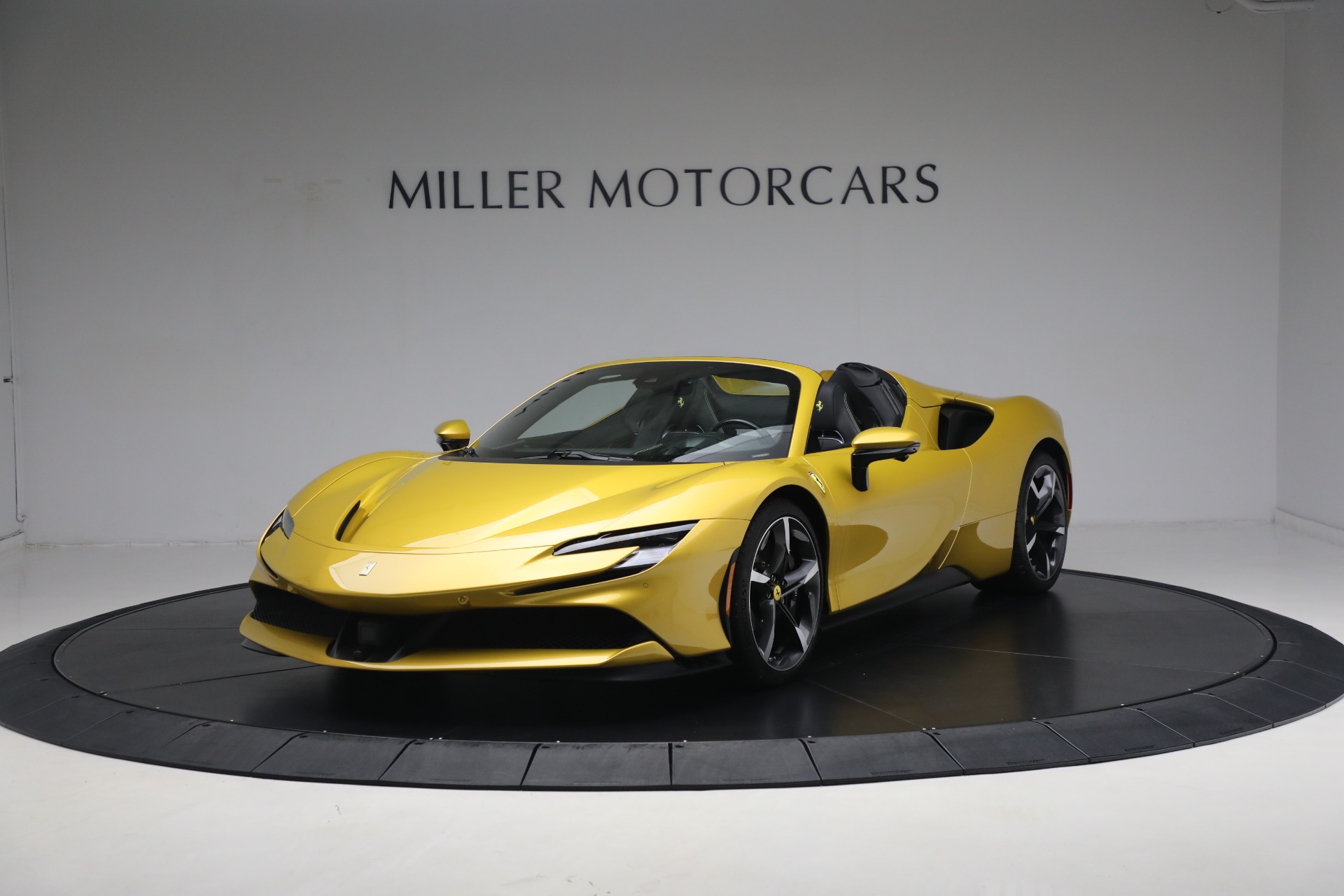 Used 2024 Ferrari SF90 Spider for sale $641,900 at Maserati of Greenwich in Greenwich CT 06830 1
