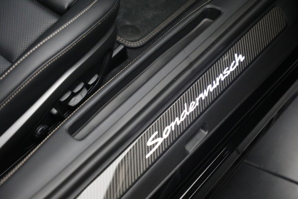 Used 2024 Porsche 911 Targa 4 GTS for sale Sold at Maserati of Greenwich in Greenwich CT 06830 27