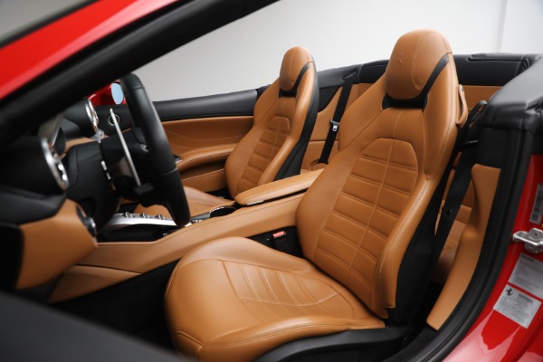 Used 2017 Ferrari California T for sale Sold at Maserati of Greenwich in Greenwich CT 06830 21