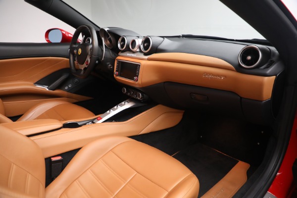 Used 2017 Ferrari California T for sale Sold at Maserati of Greenwich in Greenwich CT 06830 23