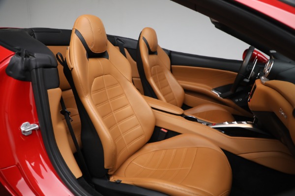Used 2017 Ferrari California T for sale Sold at Maserati of Greenwich in Greenwich CT 06830 25