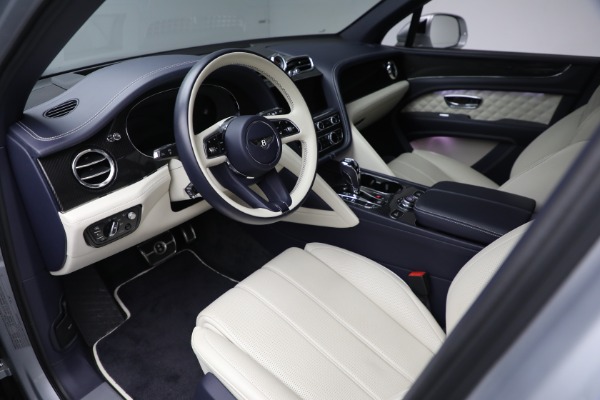 Used 2021 Bentley Bentayga V8 for sale Sold at Maserati of Greenwich in Greenwich CT 06830 14