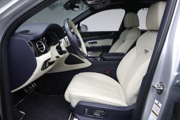 Used 2021 Bentley Bentayga V8 for sale Sold at Maserati of Greenwich in Greenwich CT 06830 15