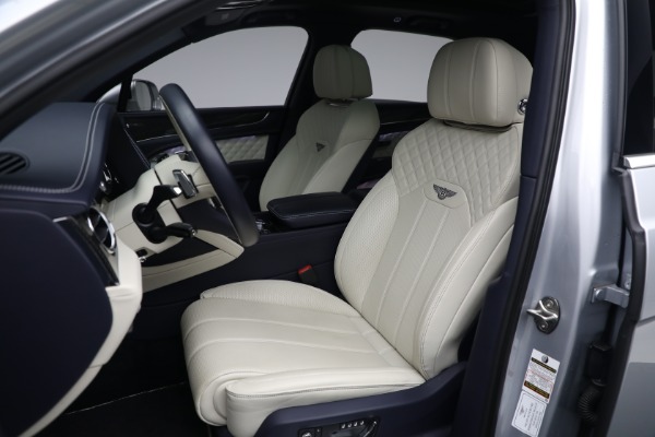 Used 2021 Bentley Bentayga V8 for sale Sold at Maserati of Greenwich in Greenwich CT 06830 16